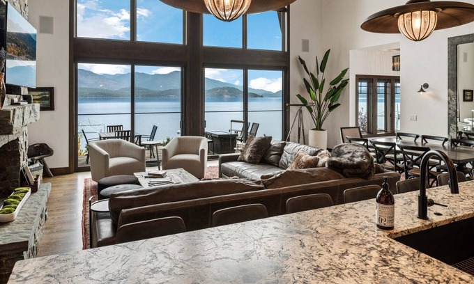 Sandpoint Casa | Truly Exceptional Waterfront Luxury w/Hot Tub, Dock, Kayaks