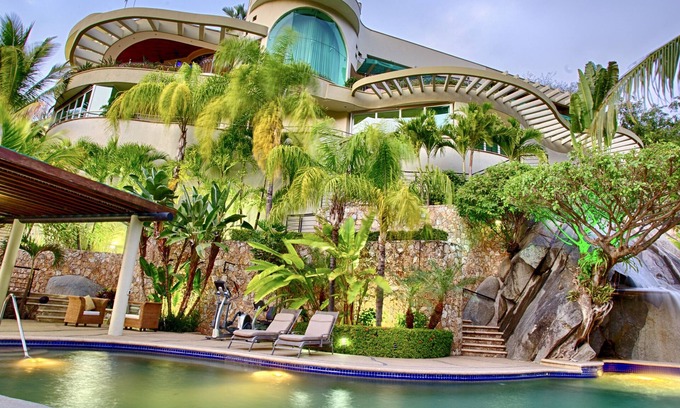 Boca de Tomatlán Villa | Verdaderamente una de las mejores villas en renta en Puerto Vallarta.