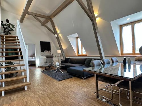 Innenstadt Apartamento | TRULY - Viel Platz für Business & Familie - Modern, Garage, Fahrstuhl