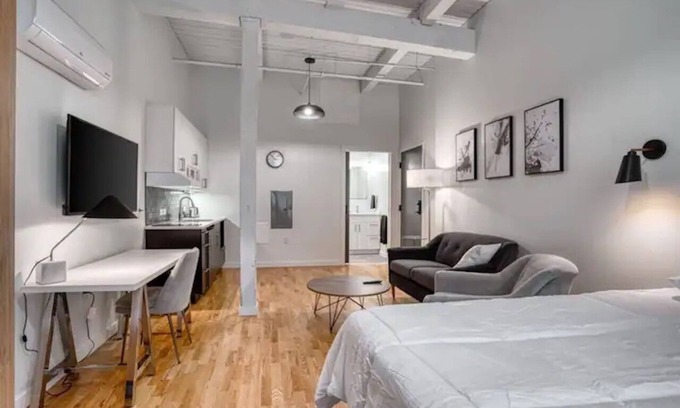 Downtown Hartford Apartamento | Trumbull & PrattGreat Location, Fully Private furnished Studio/Elevator