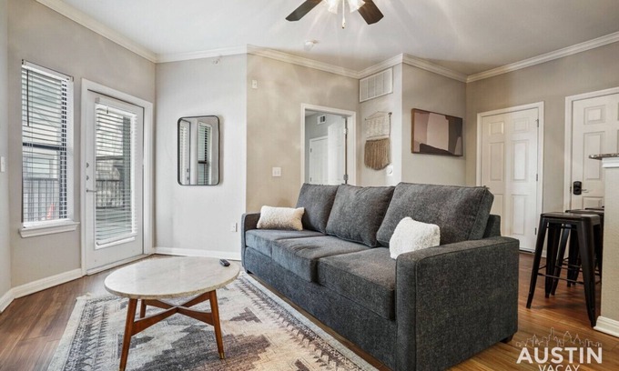 Pemberton Heights Apartamento | Modern Dual Rentals Near Lady Bird Lake & Downtown