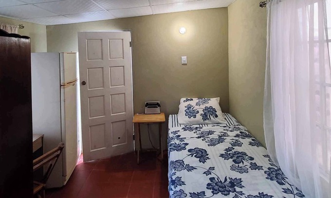 Glencoe Cama Y Desayuno | The guesthouse is located in the neighborhood of Glencoe, in Carenage