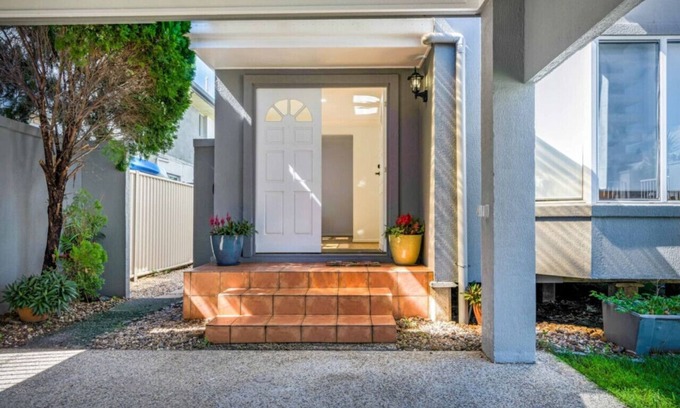 Labrador Casa | Tu Casa By The Beach - Family Friendly & Spacious