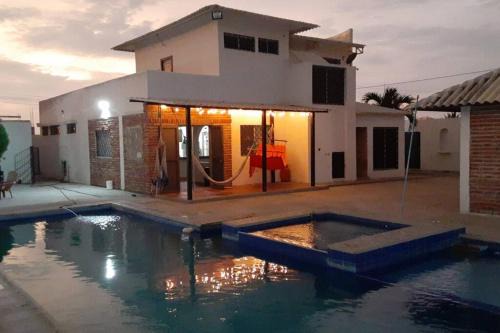 Punta Blanca Casa | Tu casa en la playa, hermoso Alojamiento entero