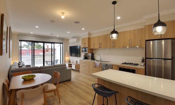 Bakery Hill Casa | Tubella - Quiet escape in town