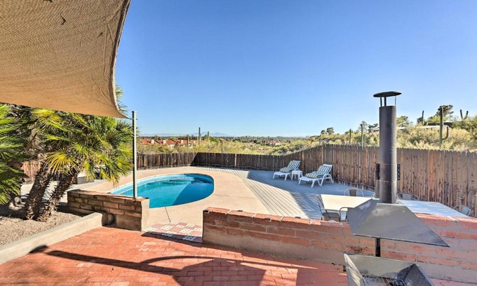 Catalina Foothills Estates Casa | Tucson Oasis La Casa de las Palmas with Pool!