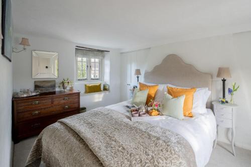 Durweston Casa | Tudor Rose Cottage