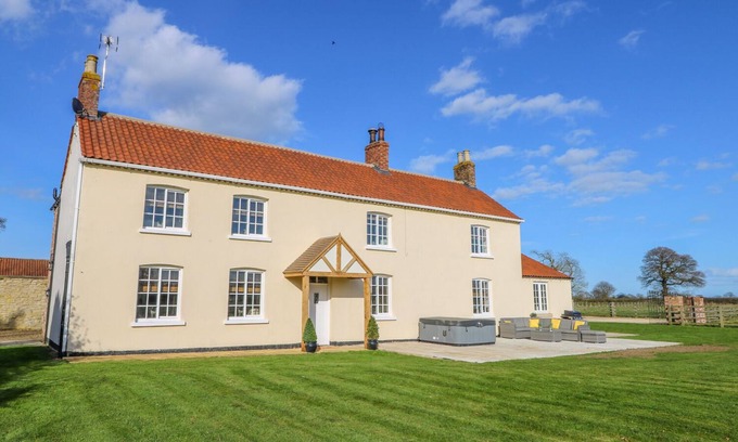Scawton Cabaña | TUFT HOUSE, family friendly, luxury holiday cottage in Hovingham