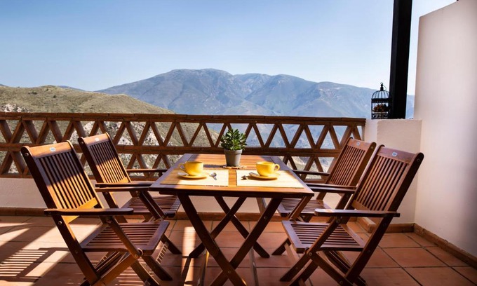 Carataunas Apartamento | tuGuest Carataunas Apartment Alpujarra VI