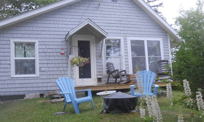 Gouldsboro Cabaña | 'Tugwassa' On Downeast Jones Pond- poet's cottage with wi-fi