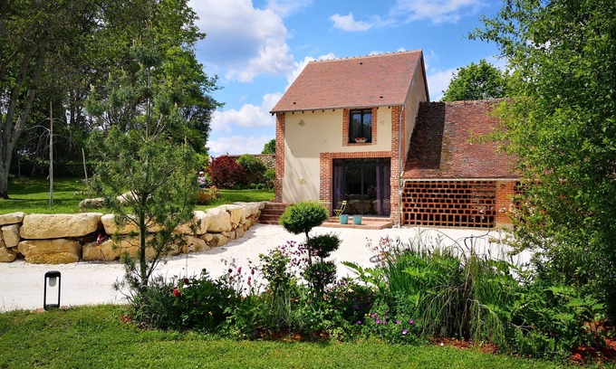 Ousson-sur-Loire Casa | "Tuilerie de la Côte" T3 garden view