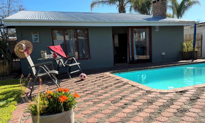 Oudtshoorn Apartamento | Tuinhuis
