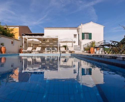 Poulades Villa | Tulip House Pool Villa in Corfu