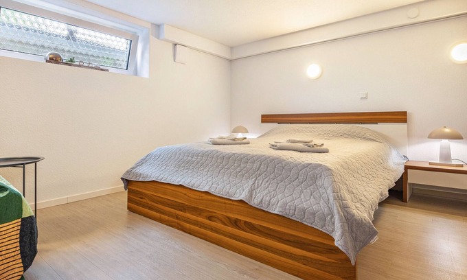 Melle Apartamento | 'TULIP PATH 3', piso en el sótano de vacaciones & fitter con corazón