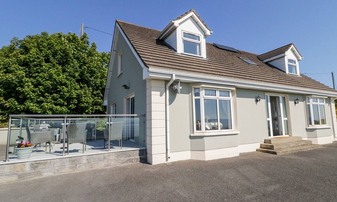 Moville Casa | TULLYALLY, family friendly, country holiday cottage in Redcastle