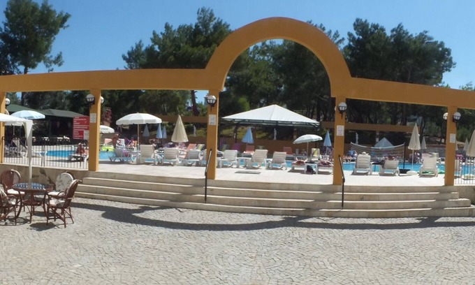 Kadnlar Denizi Mahallesi Complejo | Tuntas Family Suites Kusadasi