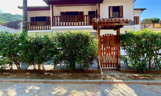 Ilha Grande Casa | TuriHouse House in Ilha Grande/Abraão