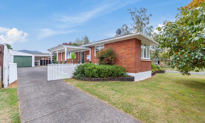 Turangi Casa | Turangi Barracks - Turangi Holiday Home