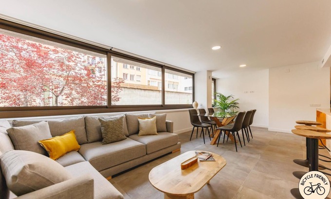 Eixample Apartamento | Turbau Entresol B - Apartamento vacacional en Girona | Bravissimo