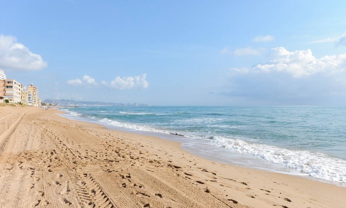 Tavernes de la Valldigna Casa | TURIA - Moderno apartamento en primera línea de playa