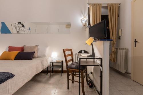 Historic Centre Apartamento | Turin Art Studio by Wonderful Italy