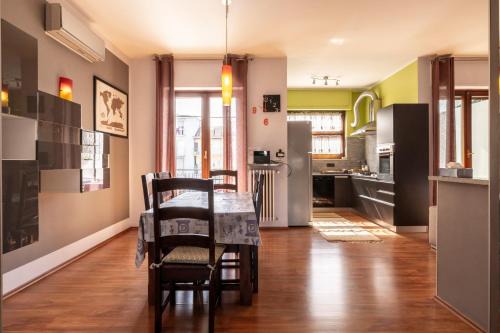 Vanchiglia Apartamento | TURIN CENTER whit PRIVATE PARKING