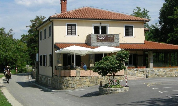 Koper Hotel | Turistična kmetija MLIN