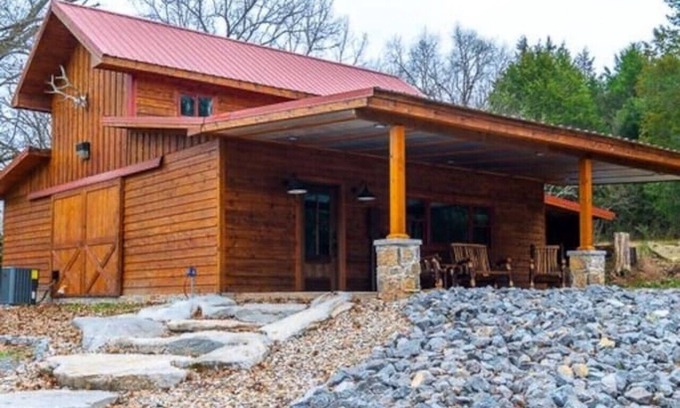 Fayetteville Casa | Turkey Ridge | unique & peaceful
