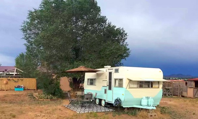 Santa Fe Casa | Turquoise Trail-er con Puestas de sol y las llamas también