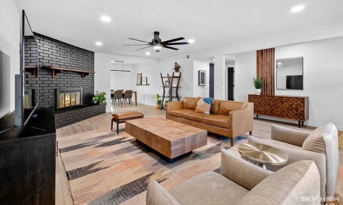 Rogers Casa | Turtle Creek Casa Sleeps 10