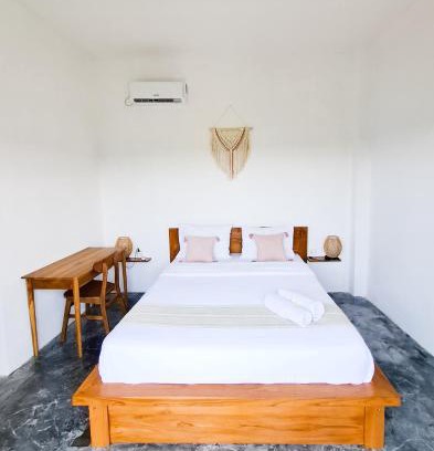 Mendoyo Casa | Turtle House Surf & Stay