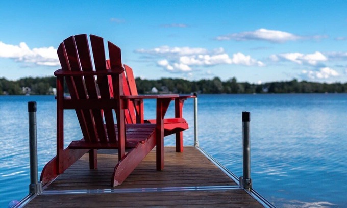 Mauricie Casa | Turtle Lake Chalet | Spa | Waterfront