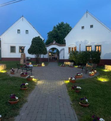 Szolad Cama Y Desayuno | Turul Panzió&Pizzéria