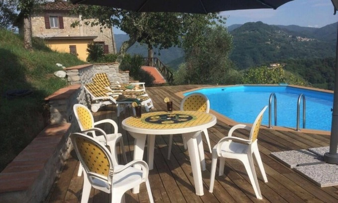 Bagni di Lucca Otro | Tuscan Farmhouse ‘Villa Giuseppe’. Sleeps 8 with swimming pool. Pet friendly.