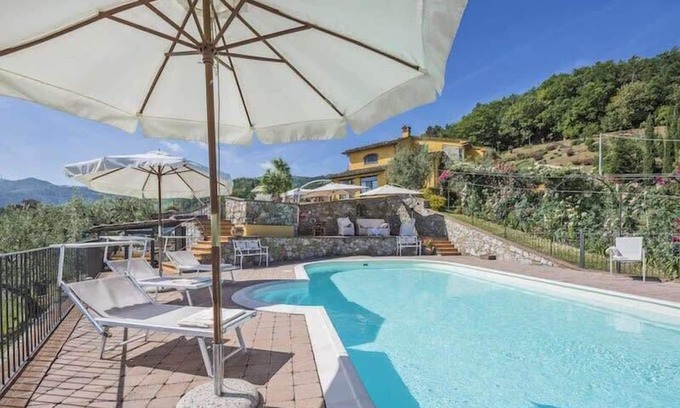 Casalguidi Villa | Elegante villa de 3 dormitorios con piscina en la Toscana