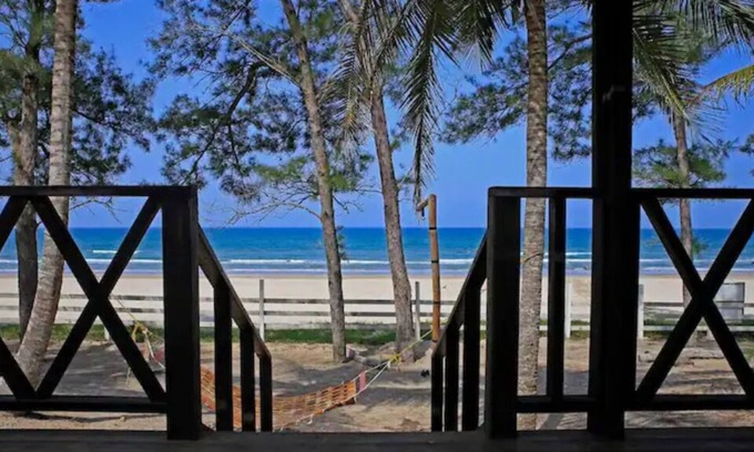 Tuxpan Casa | Tuxpan Beach - Casa Xanat - Oceanfront with Private Pool