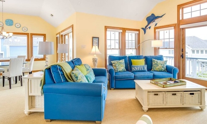 Buck Island Casa | Twice The Fun II, 5-min walk to Corolla beach, restaurants, & shopping.