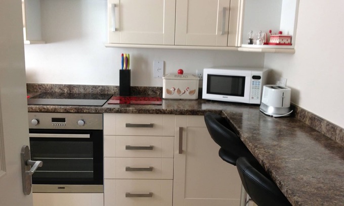 Sidmouth Apartamento | Cómodo apartamento en Sidmouth con estacionamiento, a un minuto a pie del paseo marítimo