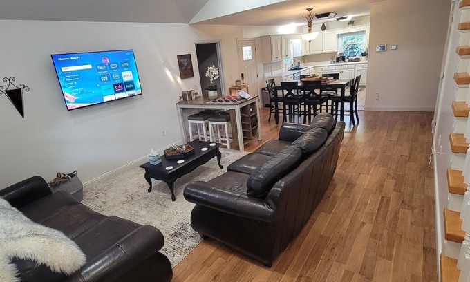 Somerset Casa | Twin Lakes House - Spacious 4BR/3BA Lake Cumberland- Somernites Cruise -Pets OK