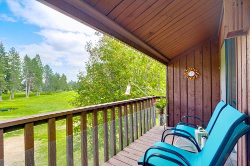 Rathdrum Apartamento | Twin Lakes Village Condo on 3rd Fairway!