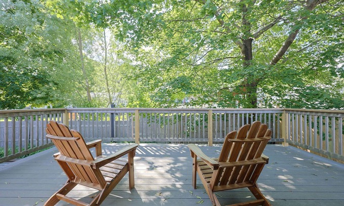 Rockport Casa | Twin Lights: Explore the village of Rockport!