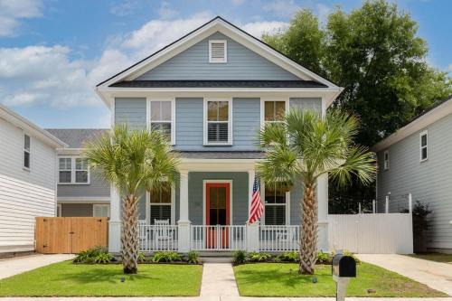 Mount Pleasant Casa | Twin Palms Beach Old Village 5-Min to Dwntwn