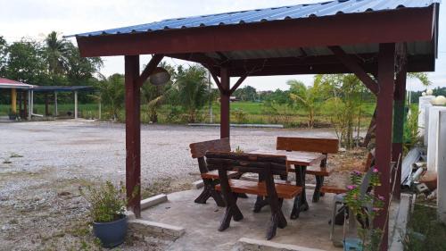 Kampung Permatang Kerai Besar Casa | TWIN TWO Homestay