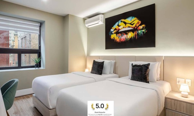 Gay Village Hotel | Twin Vibe – Heart of Montreal