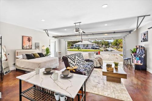 Gulf Breeze Casa | Two Beach Lofts for One Price