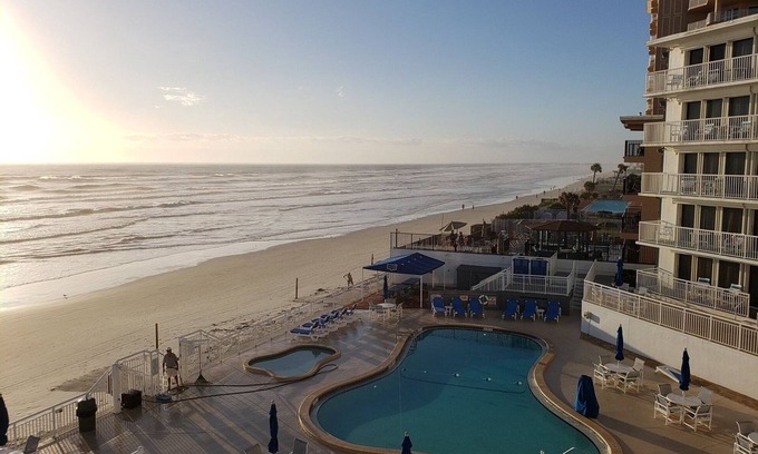 Daytona Beach Shores Complejo | Two Bedroom, Ocean Front, Luxury Condo, Daytona Beach, FL 3938517