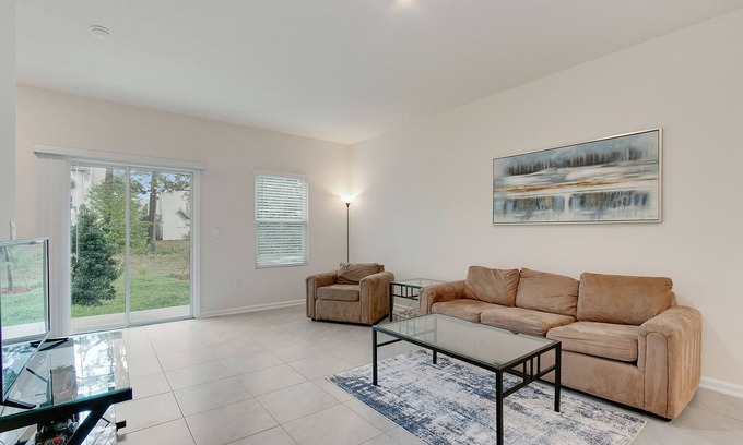 Baymeadows Casa | Two Bedroom, 21/2 bath in the center of everything!