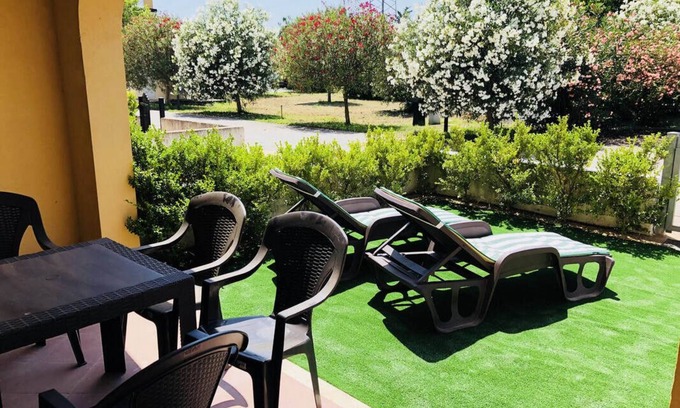 Contrada Difesa II VV Apartamento | Apartamento de dos habitaciones, jardín privado, a 15 minutos a pie de la playa a través del bosque