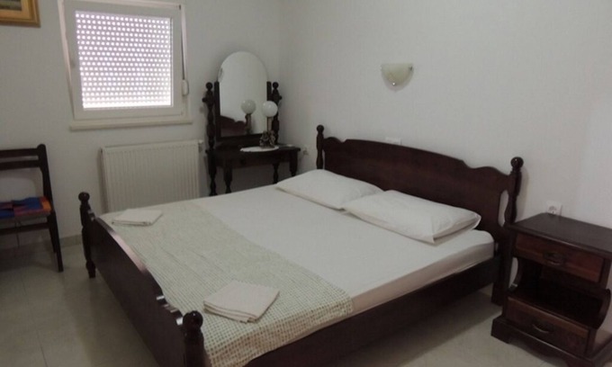 Kastel Stari Apartamento | Apartamento para dos personas con terraza y vista al mar Kastel Stari, Kastela (A-12104-b)