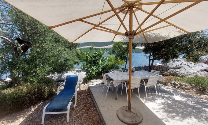Putnikovic Apartamento | Apartamento para dos personas en la playa Zuronja, Peljesac (A-13202-a)